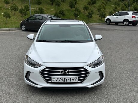 Hyundai Elantra 2018