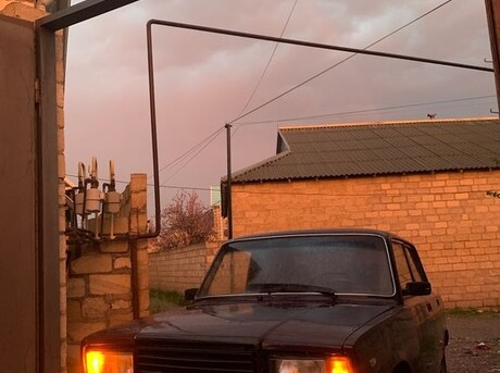 LADA (VAZ) 2107 1999