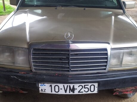 Mercedes 190 1986