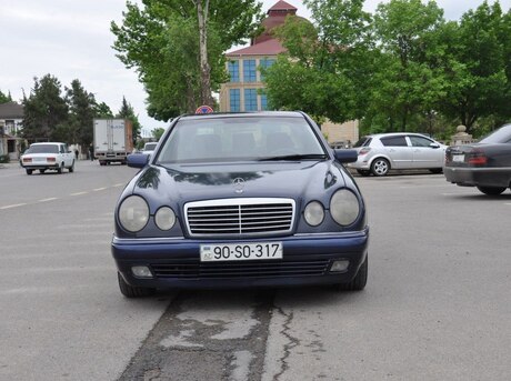 Mercedes E 240 1999