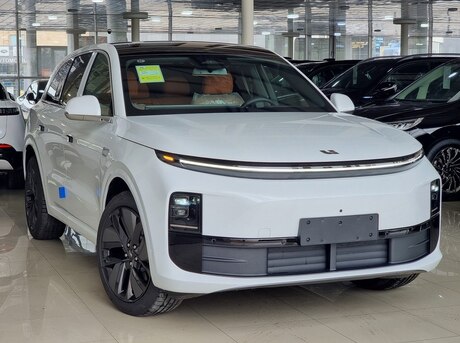 Li Auto L6