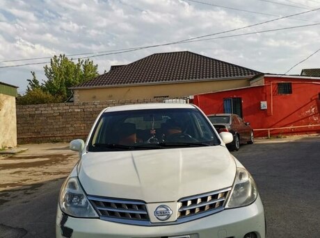 Nissan Tiida 2008