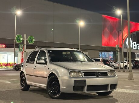 Volkswagen Golf 2003