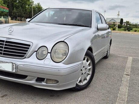 Mercedes E 270 2001
