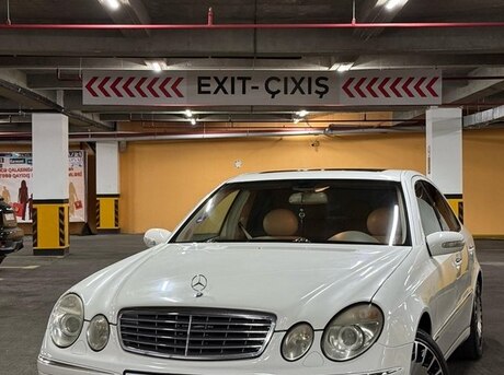 Mercedes E 320