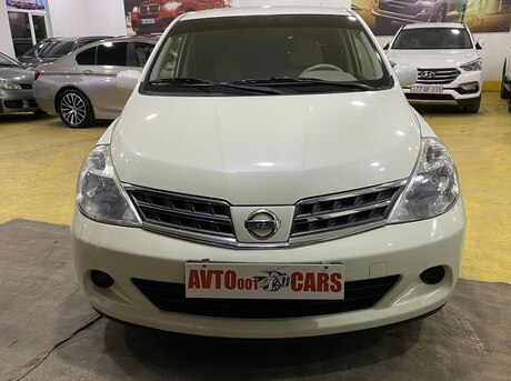 Nissan Tiida 2012