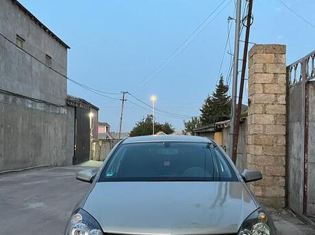 Opel Astra 2006