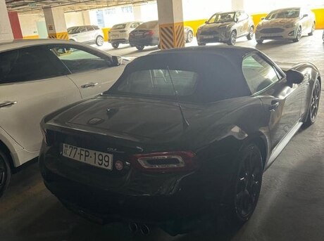 Abarth 124 Spider 2021
