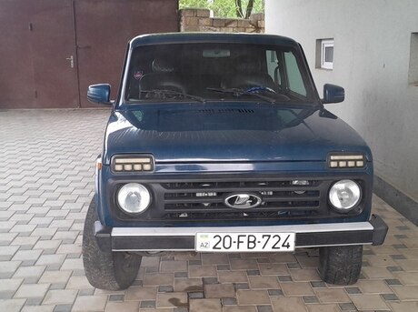 LADA (VAZ) Niva 2003