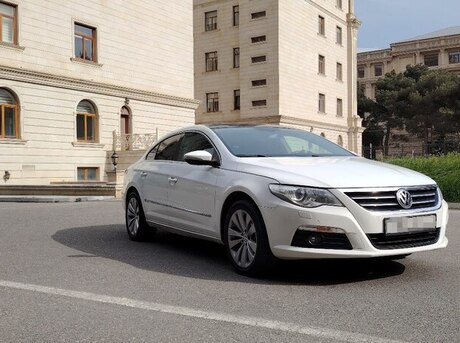 Volkswagen Passat CC 2011