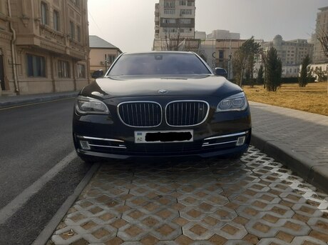 BMW 760 2012