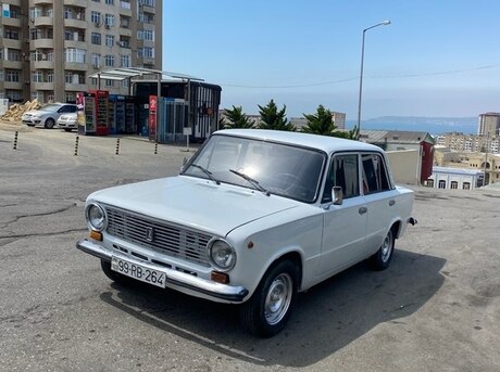 LADA (VAZ) 21011 1980
