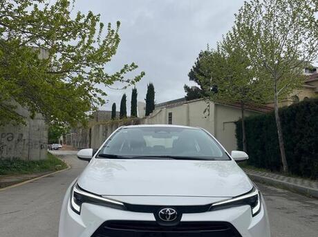 Toyota  2025