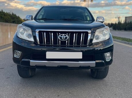 Toyota Land Cruiser Prado 2011