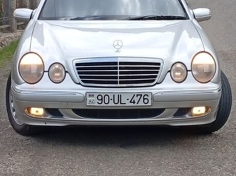 Mercedes E 220 d 2000