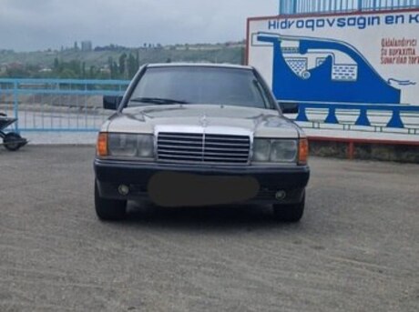 Mercedes 190 1988