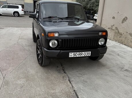 LADA (VAZ) Niva 2017