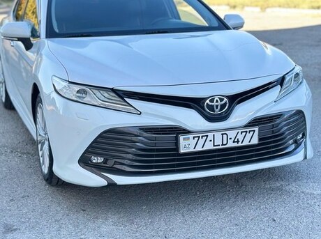 Toyota Camry 2019
