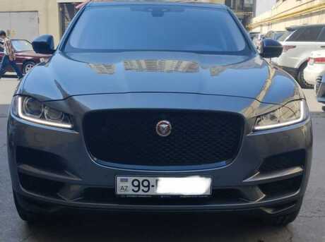 Jaguar F-Pace R 2018
