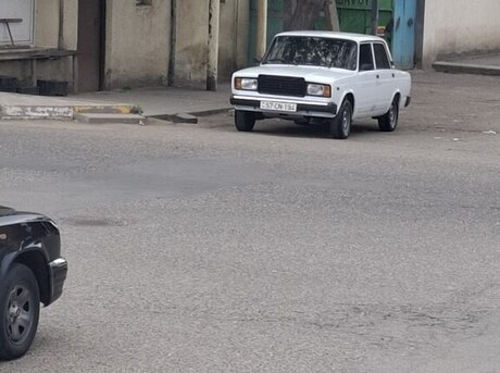 LADA (VAZ) 2107 2003