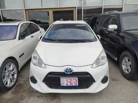Toyota Aqua 2015
