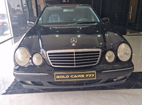 Mercedes E 240