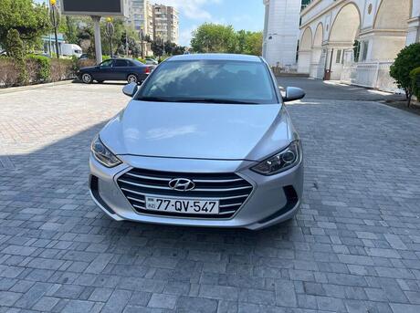 Hyundai Elantra 2017