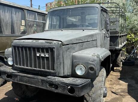 GAZ 3308 2003