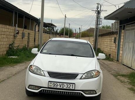Daewoo Gentra 2013