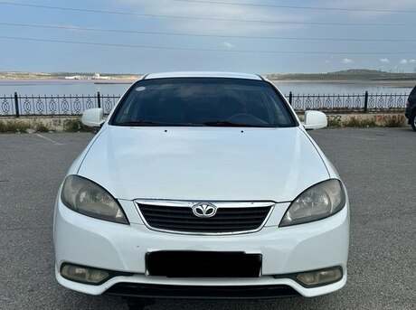 Daewoo Gentra 2014