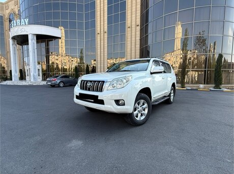 Toyota Land Cruiser Prado 2011