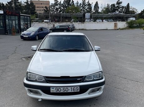 Peugeot Pars 2008