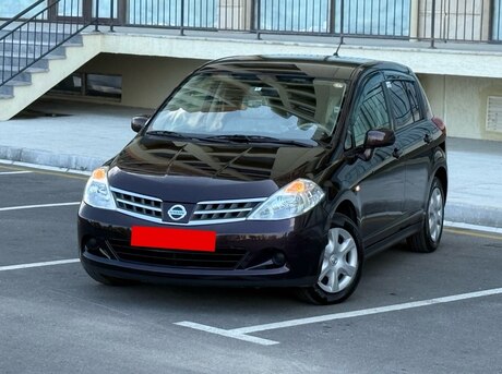 Nissan Tiida 2012