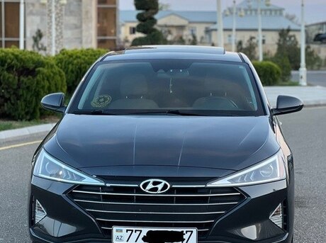 Hyundai Elantra 2020