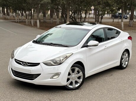 Hyundai Elantra 2012
