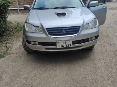Mitsubishi Airtrek 2003