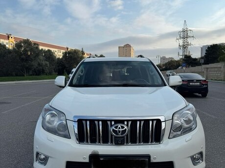 Toyota Land Cruiser Prado 2010