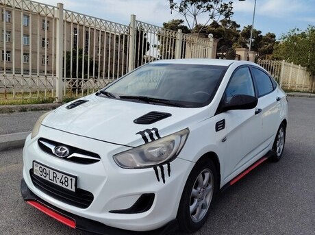 Hyundai Accent 2013