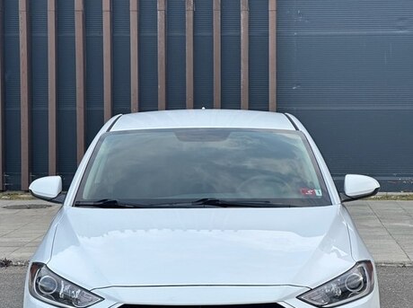 Hyundai Elantra 2018