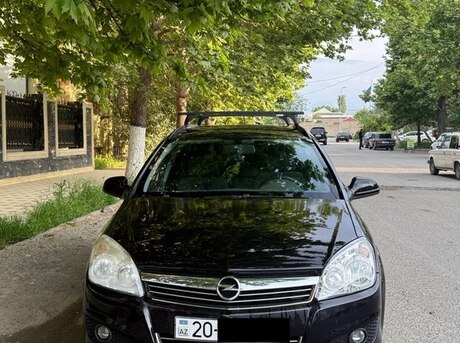 Opel Astra 2010