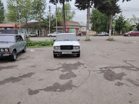 LADA (VAZ) 2107 2005