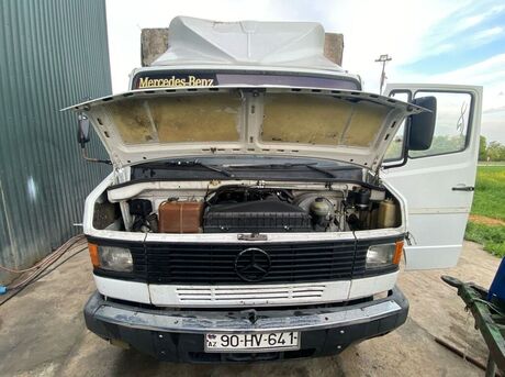 Mercedes 709 D 1994