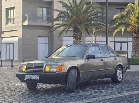 Mercedes 190 1988