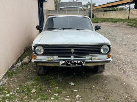GAZ 24 1989
