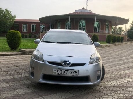 Toyota Prius 2011