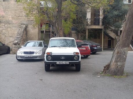 LADA (VAZ) Niva 2008