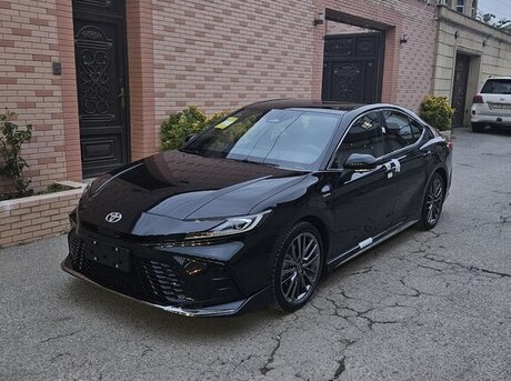 Toyota Camry 2025