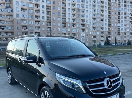 Mercedes V 220 2015