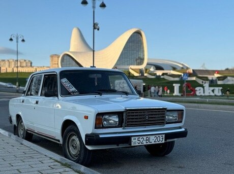 LADA (VAZ) 2107 2000