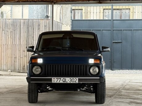 LADA (VAZ) Niva 2015